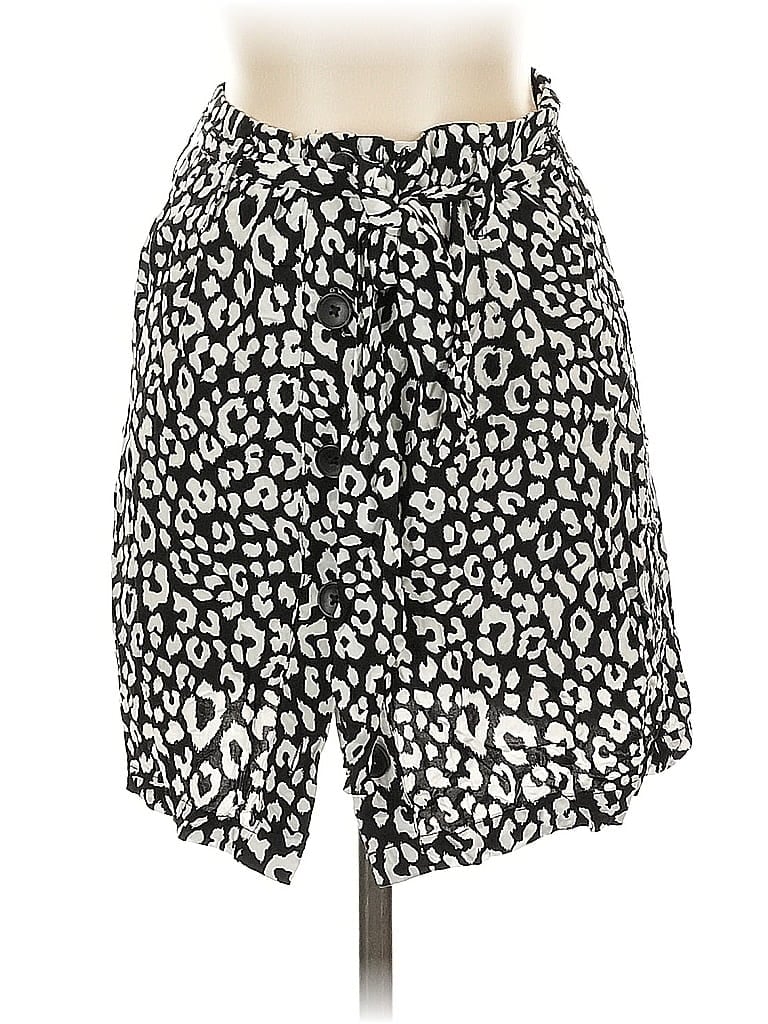 Pre-owned Fashion Nova Casual Skirt In White