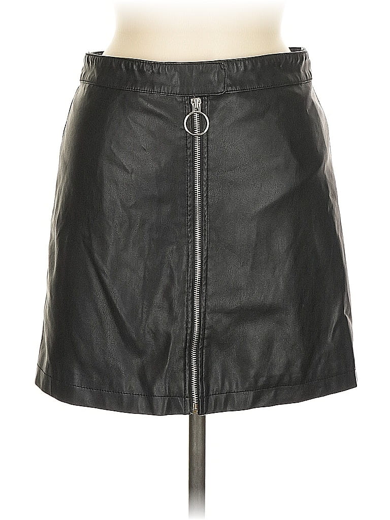 Pre-owned Forever 21 Faux Leather Skirt In Black