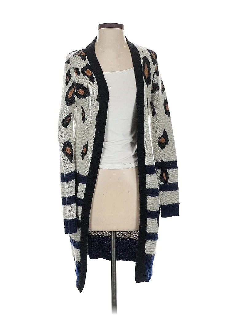 Click to view more detailed imagery on our partner's website Pre-owned Lpa Cardigan Sweater In Blue