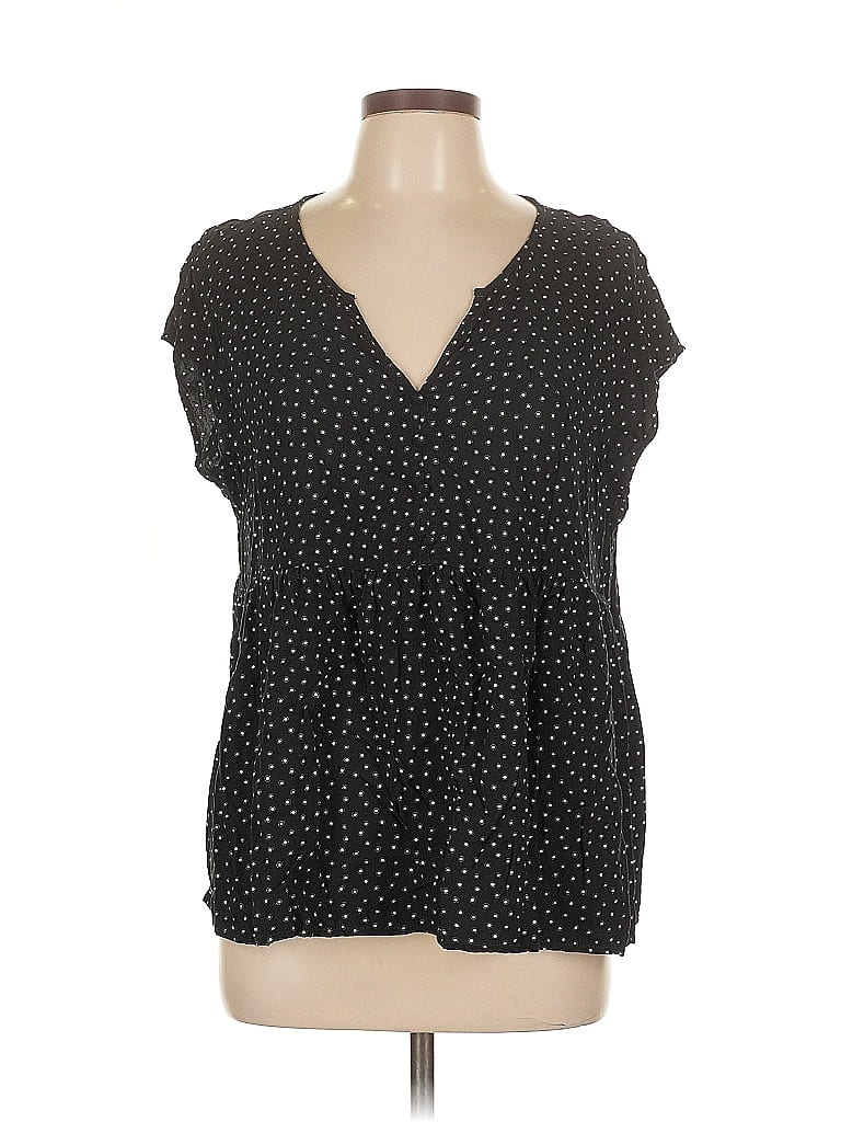 Click to view more detailed imagery on our partner's website Pre-owned Caslon Short Sleeve Blouse In Black