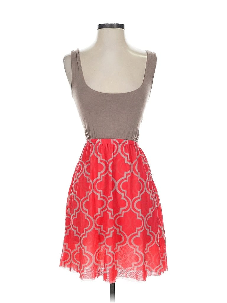 Click to view more detailed imagery on our partner's website Pre-owned Sweet Pea By Stacy Frati Cocktail Dress In Red