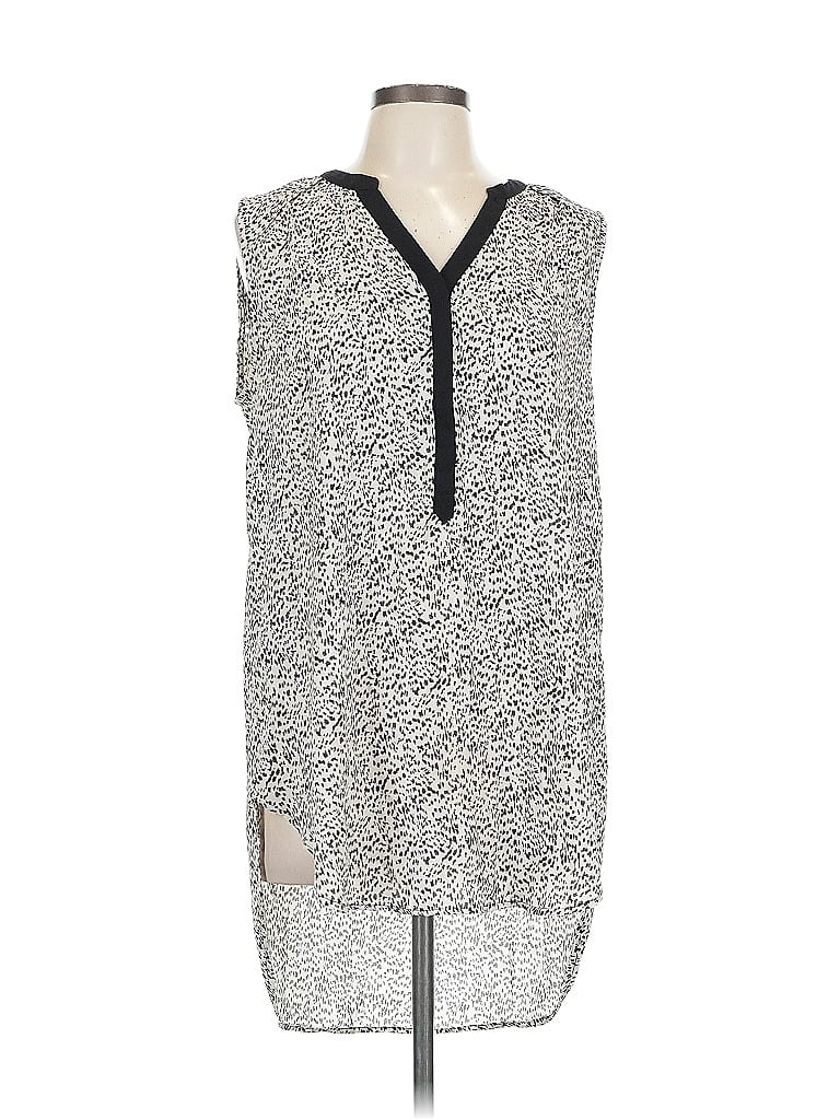 Click to view more detailed imagery on our partner's website Pre-owned H&m Casual Dress In Gray