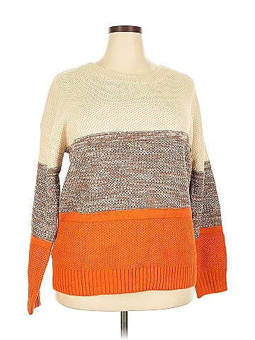 Dokotoo Pullover Sweater (view 1)