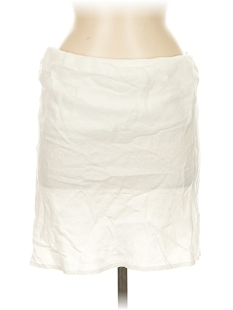 Click to view more detailed imagery on our partner's website Pre-owned Donni Casual Skirt In White