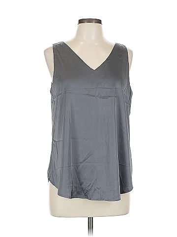 Dokotoo Sleeveless Blouse (view 1)