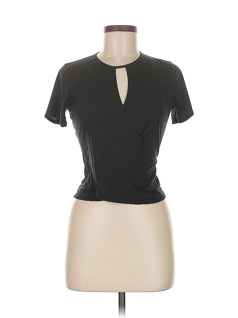 Pre-owned Lululemon Athletica Short Sleeve Top Black Keyhole Neckline Tops