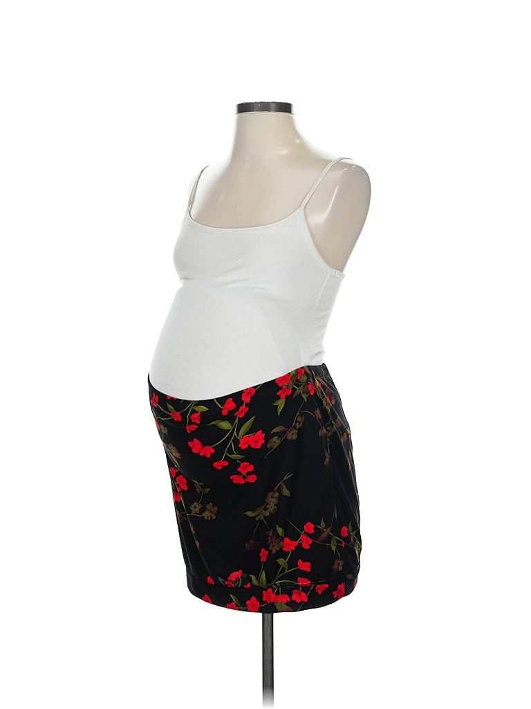 Click to view more detailed imagery on our partner's website Pre-owned Motherhood Casual Skirt In Black