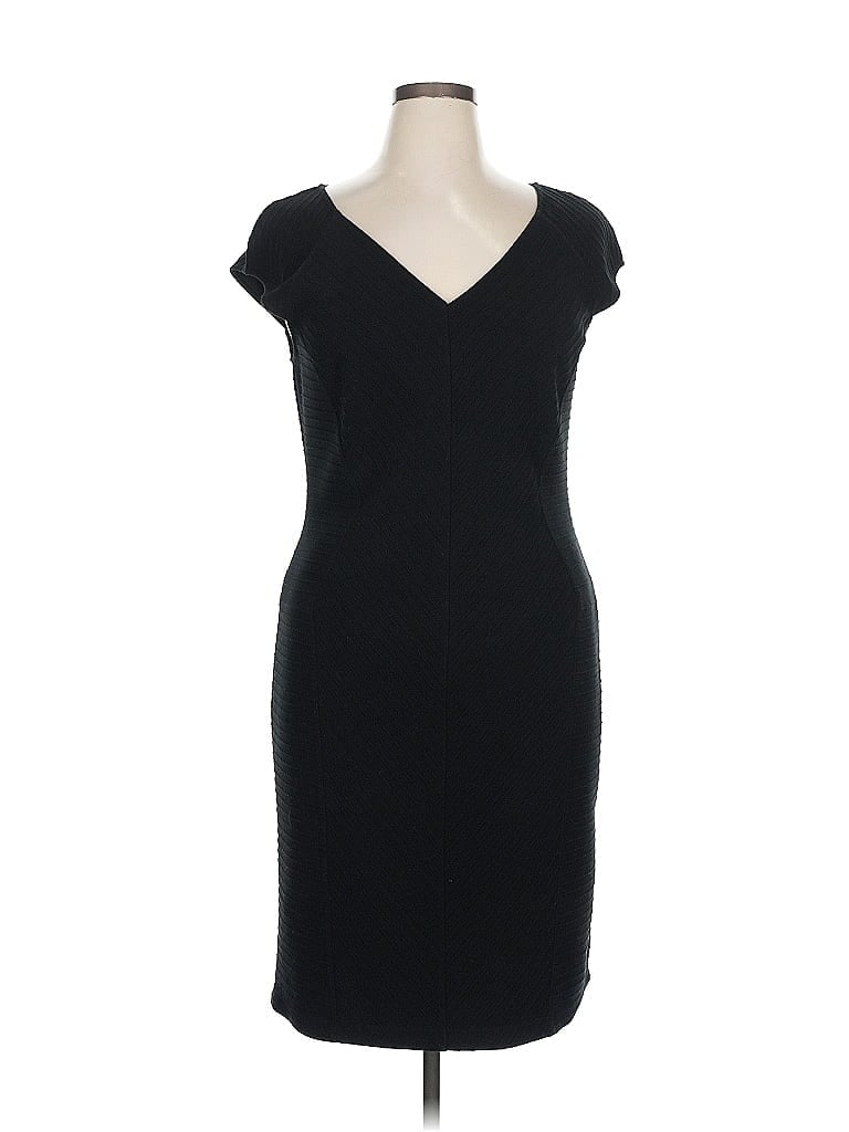 Click to view more detailed imagery on our partner's website Pre-owned Ann Taylor Casual Dress In Black