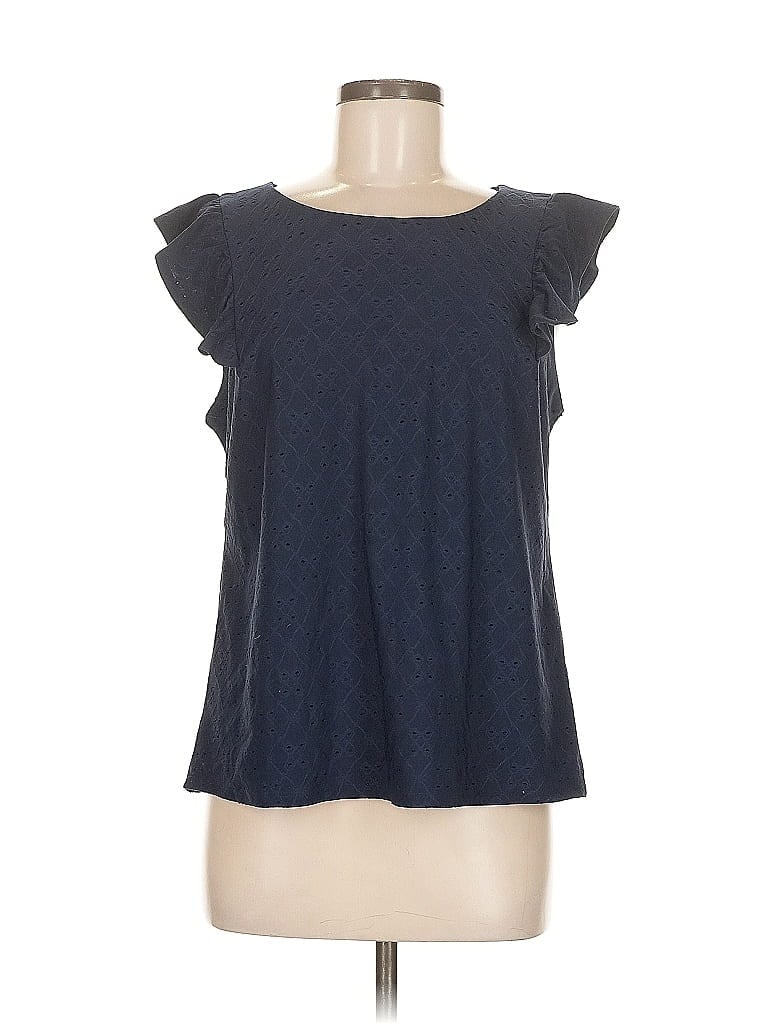 Click to view more detailed imagery on our partner's website Pre-owned Cece Short Sleeve Top Blue Ruffles Neckline Tops