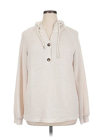 Dokotoo Pullover Sweater (view 1)