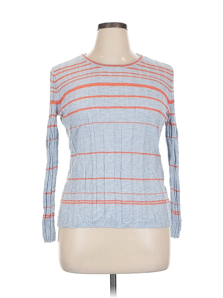 Click to view more detailed imagery on our partner's website Pre-owned Nic + Zoe Pullover Sweater In Blue