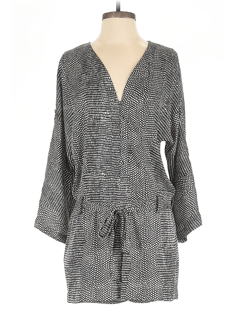 Pre-owned Bcbgmaxazria Romper In Gray