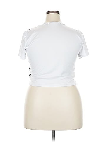 Fashion Nova Short Sleeve T-Shirt (view 2)