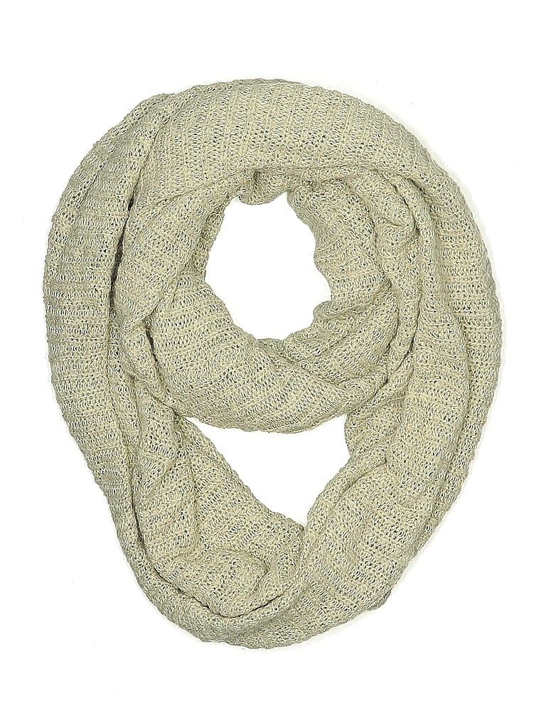 Pre-owned Steve Madden Scarf In White