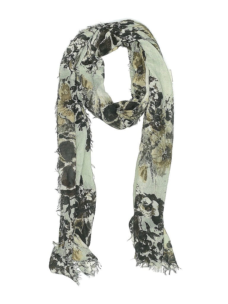 Click to view more detailed imagery on our partner's website Pre-owned Unbranded Scarf In Gray