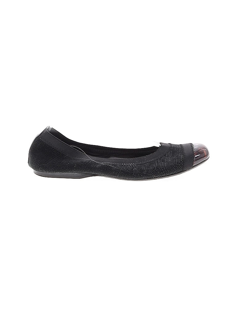 Pre-owned Stuart Weitzman Flats In Black