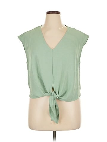 Fashion Sleeveless Blouse (view 1)