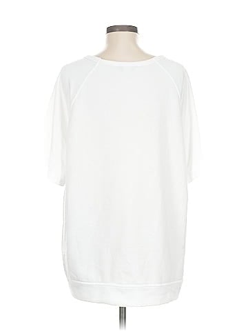 Dokotoo Poncho (view 2)
