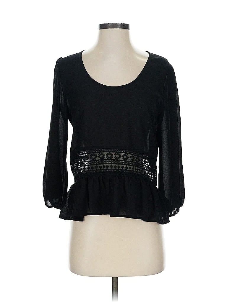 Click to view more detailed imagery on our partner's website Pre-owned Umgee 3/4 Sleeve Top Black Square Neckline Tops