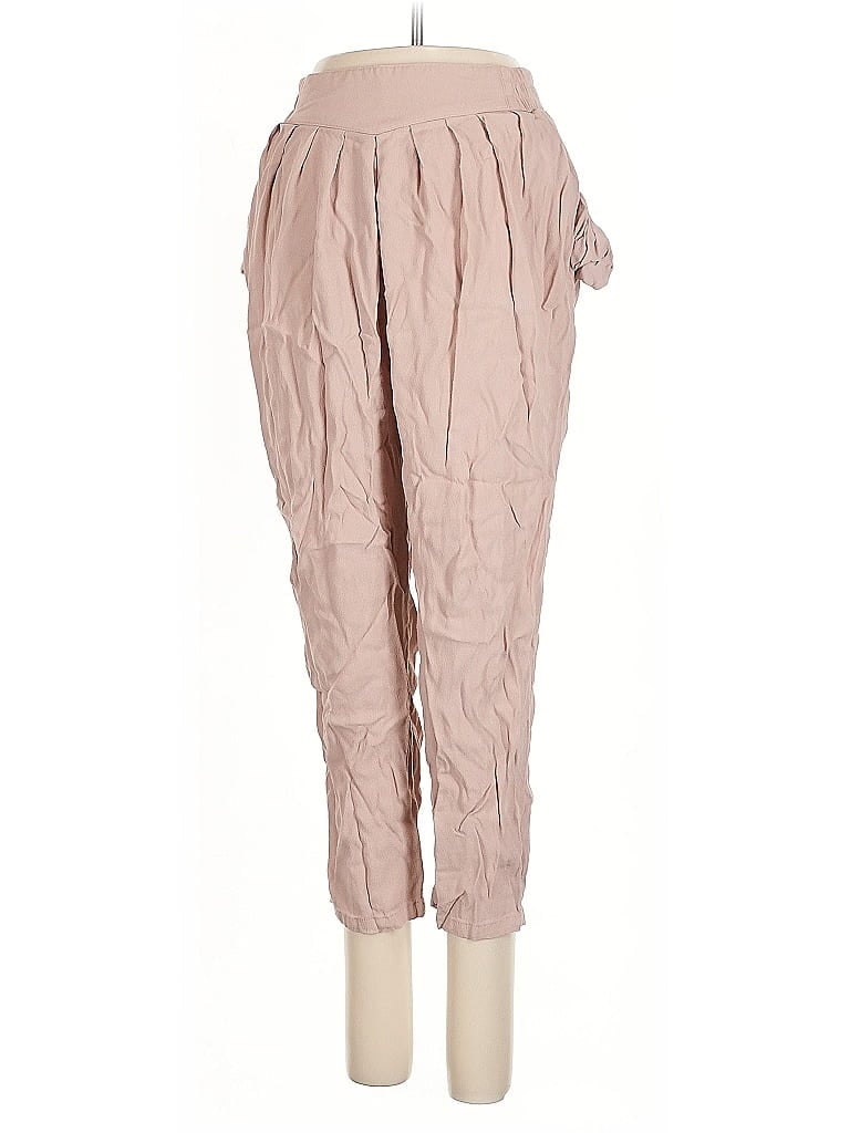 Click to view more detailed imagery on our partner's website Pre-owned Fore Casual Pants In Pink
