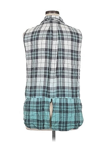 Rock & Republic Sleeveless Button-Down Shirt (view 2)