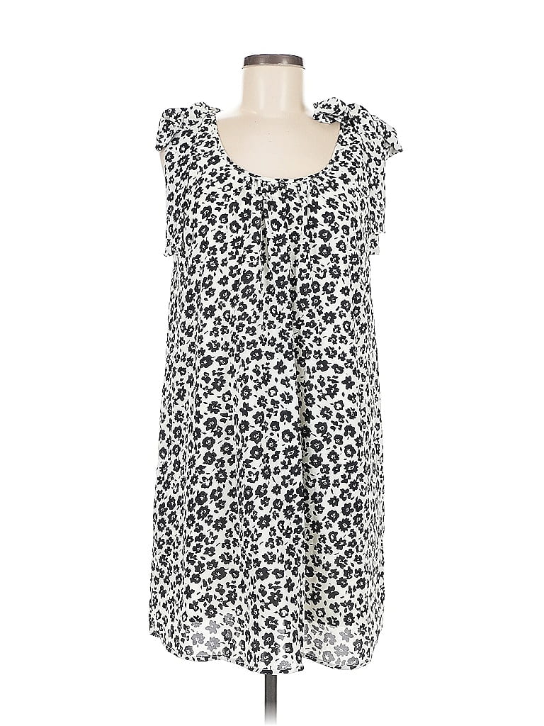 Pre-owned Entro Casual Dress In White