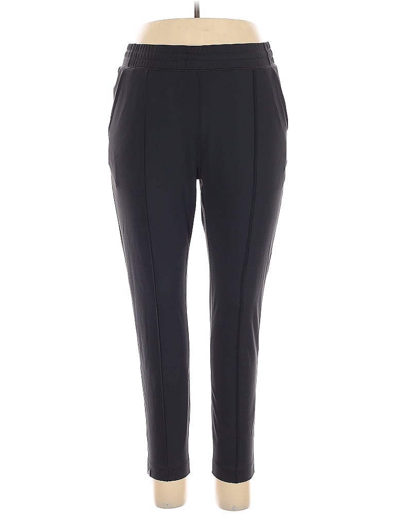 Pre-owned Oiselle Active Pants In Black