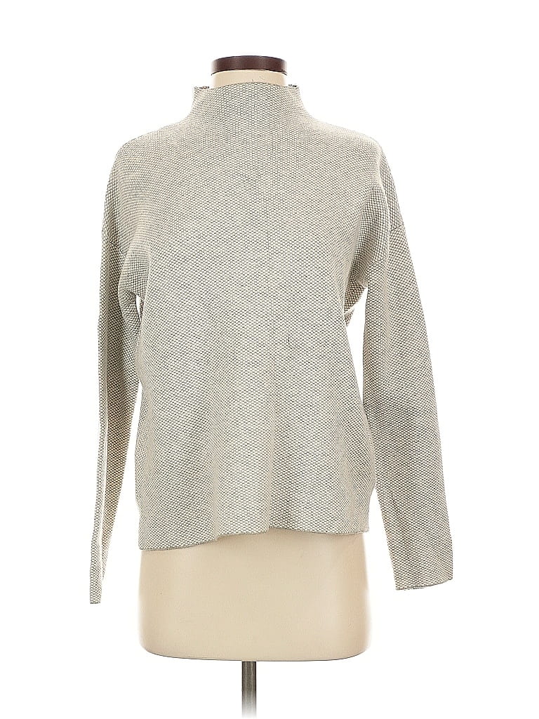 Click to view more detailed imagery on our partner's website Pre-owned Tahari Turtleneck Sweater In Gray