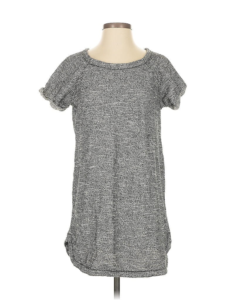 Pre-owned Max Studio Short Sleeve T-shirt In Gray