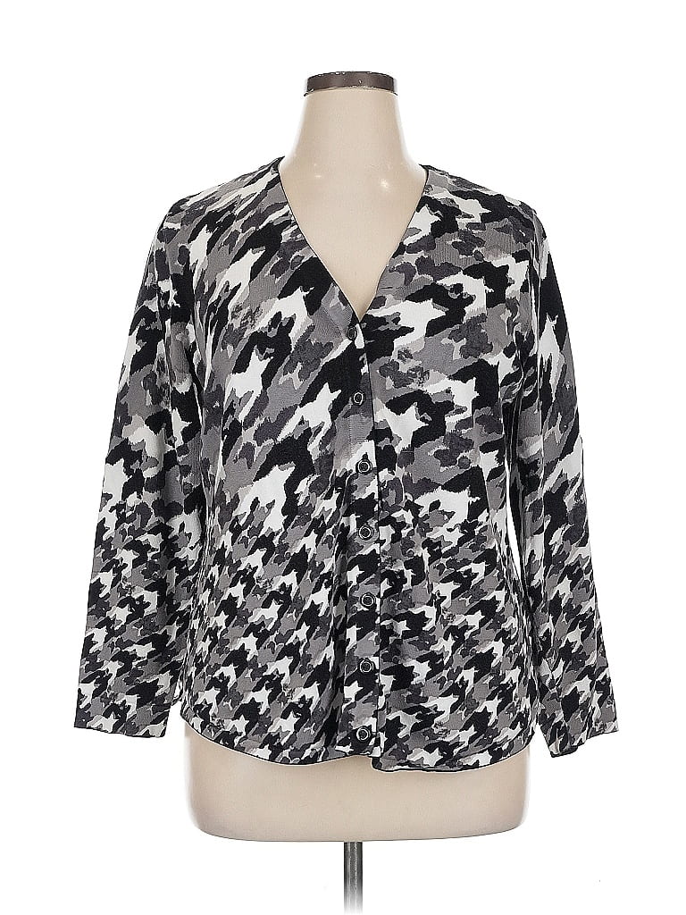 Click to view more detailed imagery on our partner's website Pre-owned Isaac Mizrahi Live Cardigan Sweater In Silver