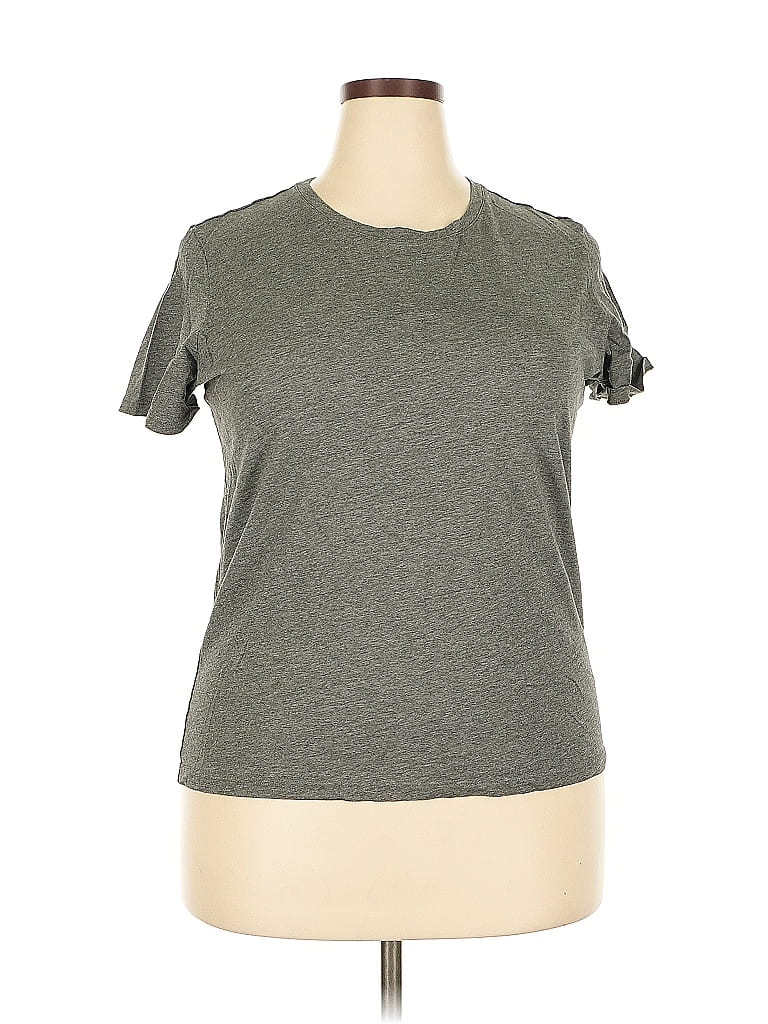 Click to view more detailed imagery on our partner's website Pre-owned Lands' End Short Sleeve T-shirt In Gray