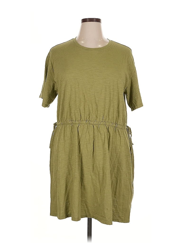 Pre-owned Old Navy Casual Dress In Green