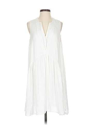 Cupcakes & Cashmere Casual Dress (view 1)