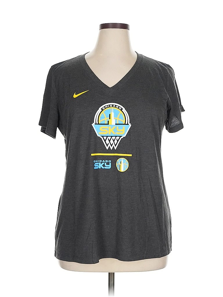 Pre-owned Nike Active T-shirt In Gray