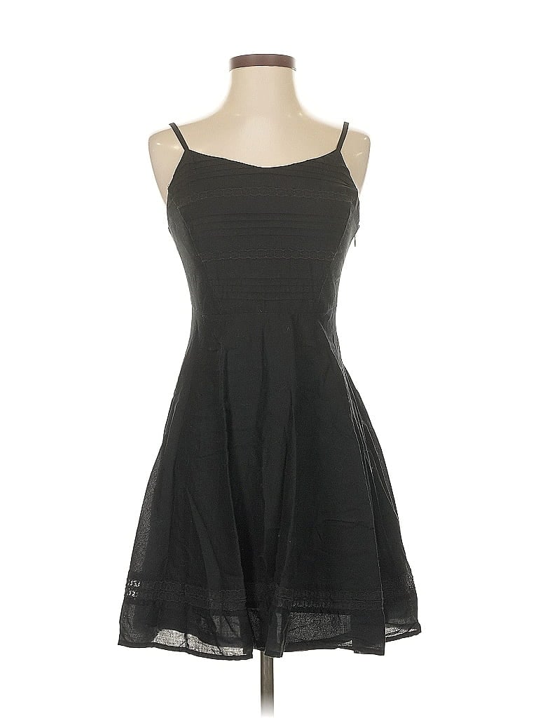 Pre-owned Old Navy Casual Dress In Black