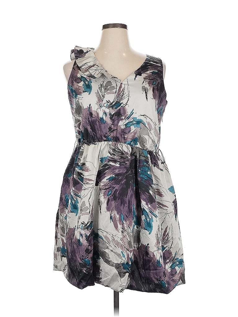 Pre-owned Lc Lauren Conrad Casual Dress In Gray