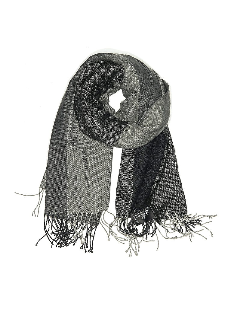 Click to view more detailed imagery on our partner's website Pre-owned H&m Scarf In Gray
