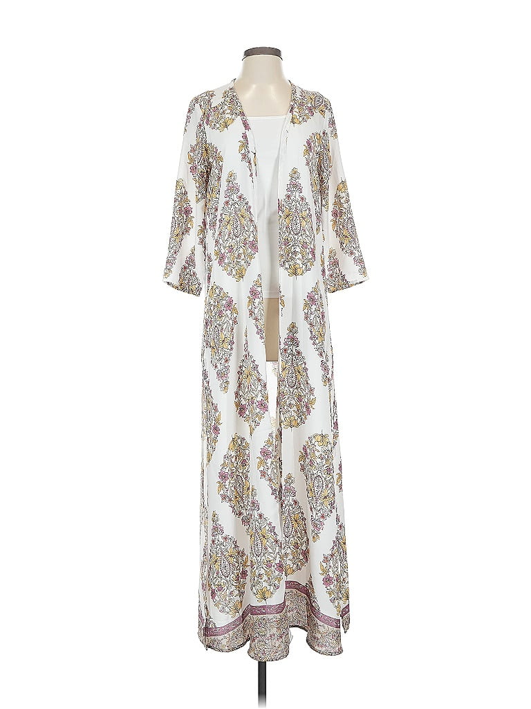 Click to view more detailed imagery on our partner's website Pre-owned Show Me Your Mumu Kimono In White