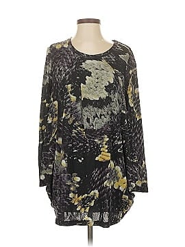 Vivienne Tam Women's Tops On Sale Up To 90% Off Retail | ThredUp