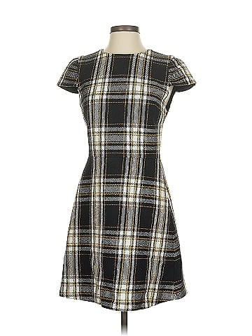 Alice + Olivia Casual Dress (view 1)