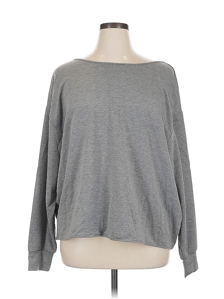 Pre-owned Venus Long Sleeve T-shirt In Gray