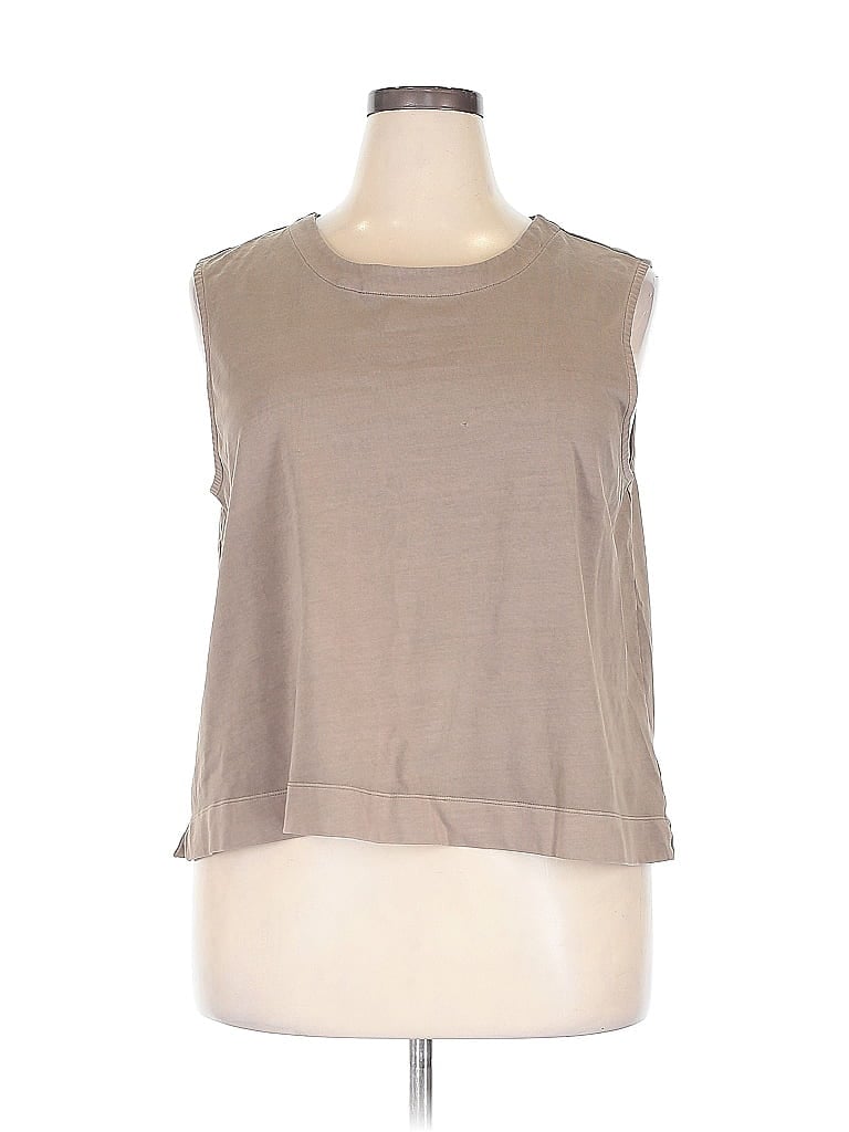 Click to view more detailed imagery on our partner's website Pre-owned Gap Sleeveless T-shirt In Brown