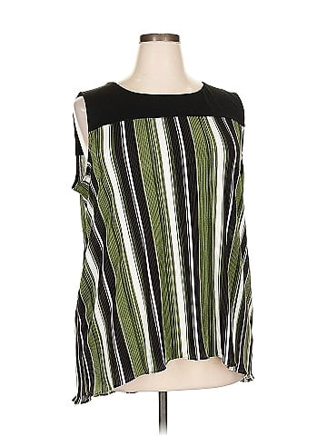 Roz & Ali Sleeveless T-Shirt (view 1)