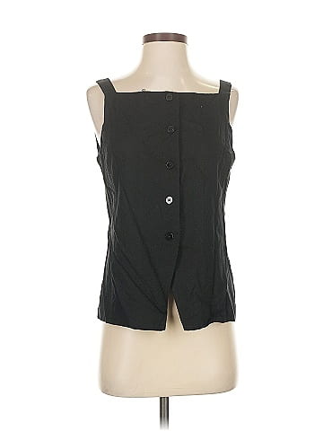 WAYF Vest (view 1)