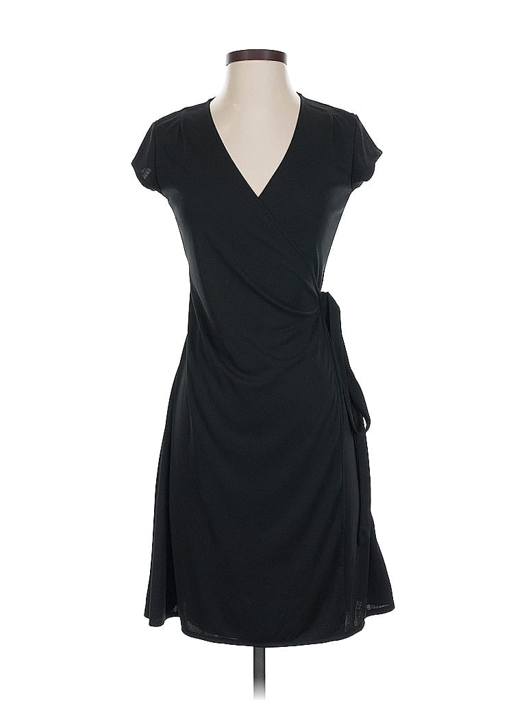 Click to view more detailed imagery on our partner's website Pre-owned Isaac Mizrahi For Target Cocktail Dress In Black