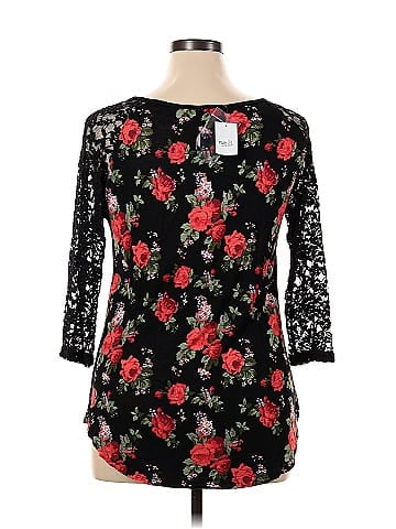 rue21 3/4 Sleeve Blouse (view 2)