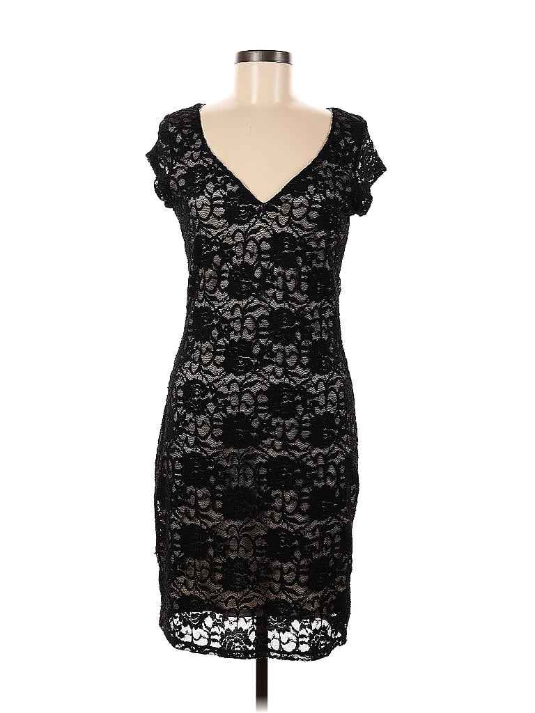 Click to view more detailed imagery on our partner's website Pre-owned Ryan Michelle Cocktail Dress In Black