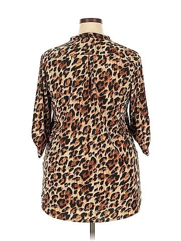 Tacera 3/4 Sleeve Blouse (view 2)