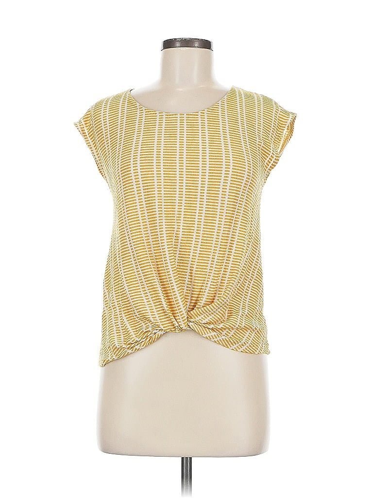 Click to view more detailed imagery on our partner's website Pre-owned W5 Sleeveless T-shirt In Yellow