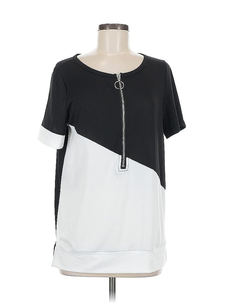 Click to view more detailed imagery on our partner's website Pre-owned Just Fashion Now Short Sleeve Top Black Keyhole Neckline Tops